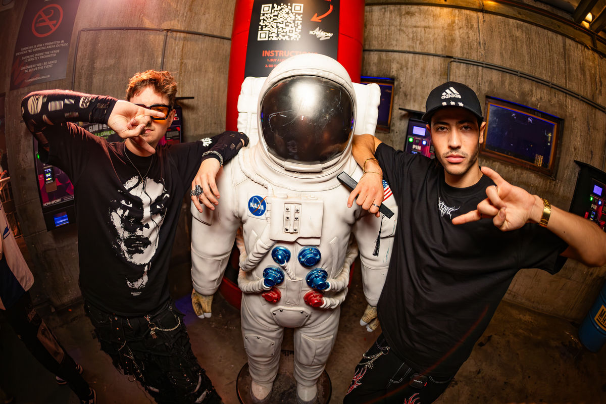 Loading... just a sec